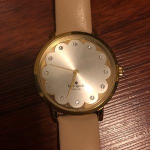 Kate spade scallop watch